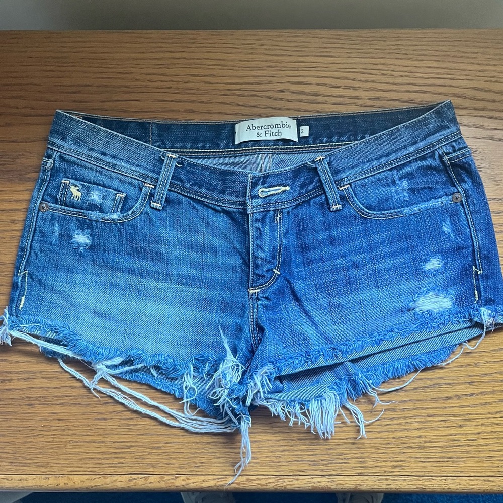 GUC Abercrombie & Fitch Low Rise Denim Shorts Size 2